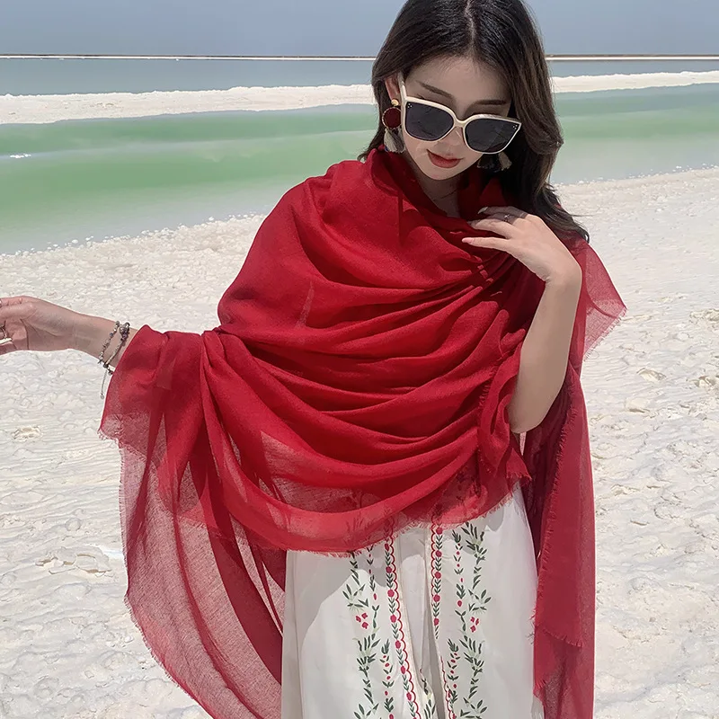 

Большой хлопковый шарф бордового цвета 180x140 см для женщин, подходит для путешествий, фотосессий в Цинхай, как шаль, пляжное полотенце.