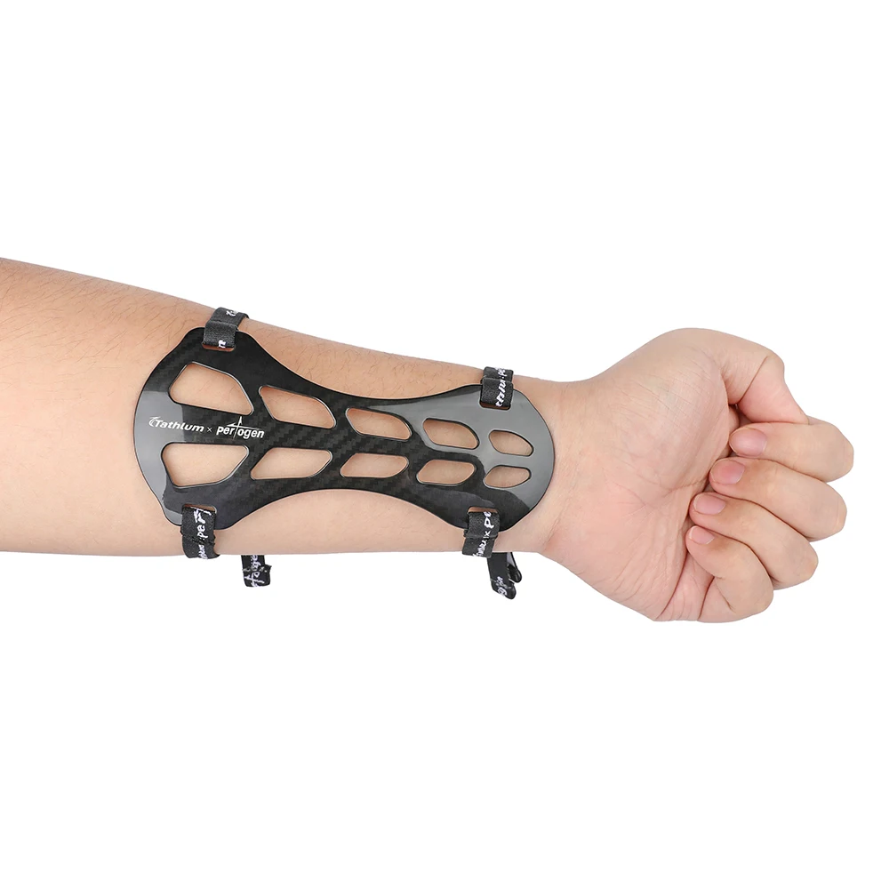 

1pc Carbon Fibre Archery Arm Guard Protector with Adjustable Strap for Hunting & Target Practice