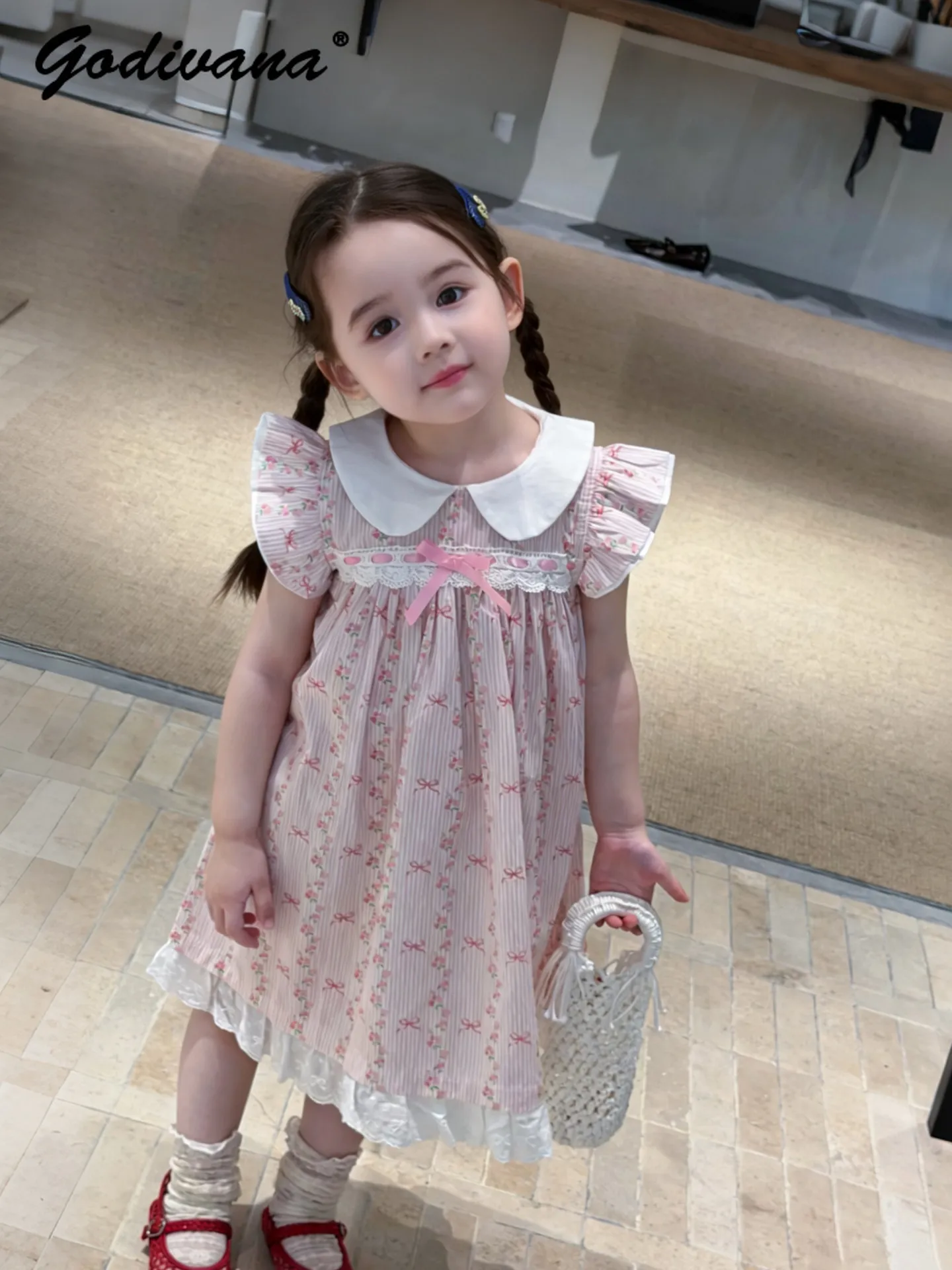 

Baby Girls Sweet Princess Dress New Summer 2026 Childrens Fashion Doll Collar Feifei Sleeve Ruffle Trim Floral Casual Dress