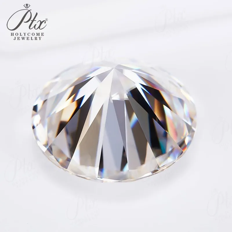 Thumbnail 4 - #2 Moissanites Comparison Guide