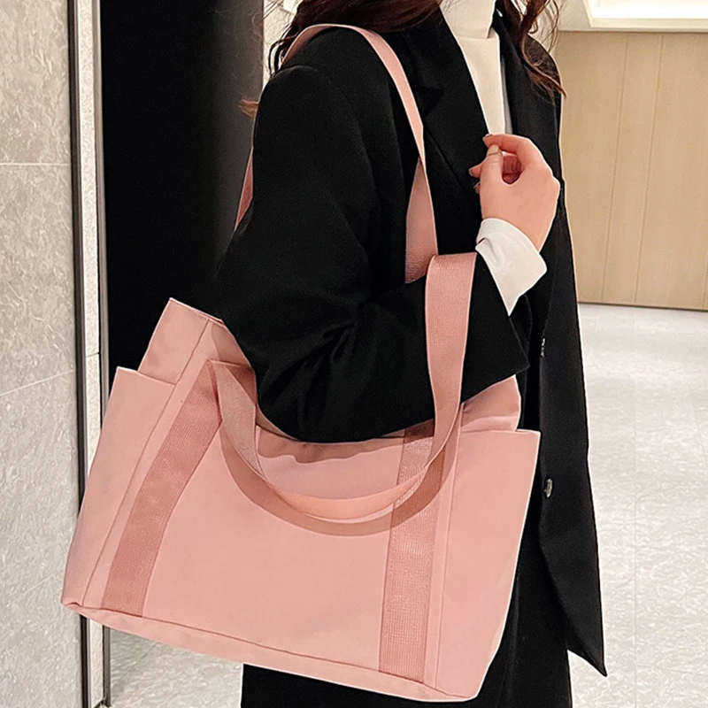 Simple Women Shoulder Bag Nylon Large Capacity Soild Color Light Handbag For Women Travel