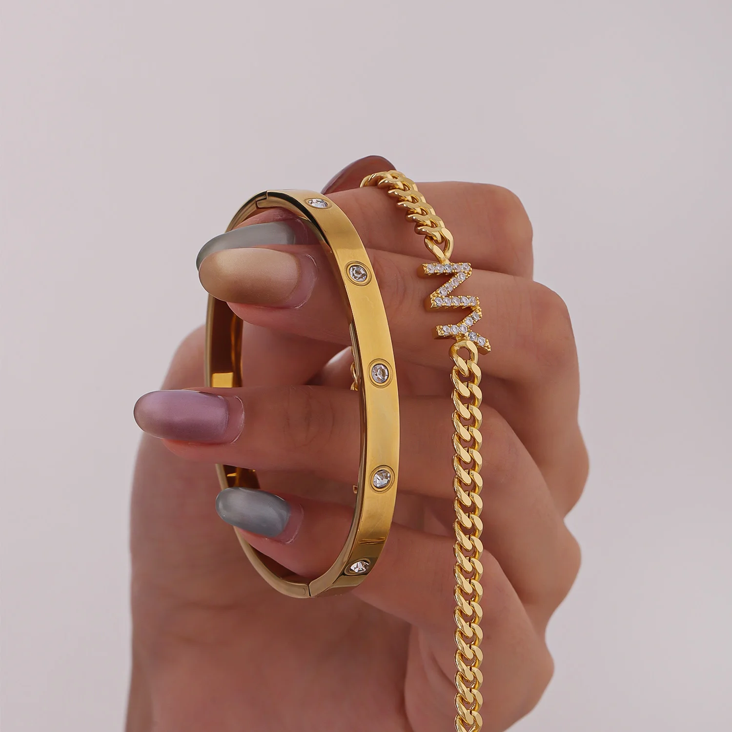Set di braccialetti con lettere in zirconi personalizzati Bracciale con diamanti impilabili a doppio strato Catena cubana Regalo di Natale in oro 18 carati Tendenza 2025 per lei