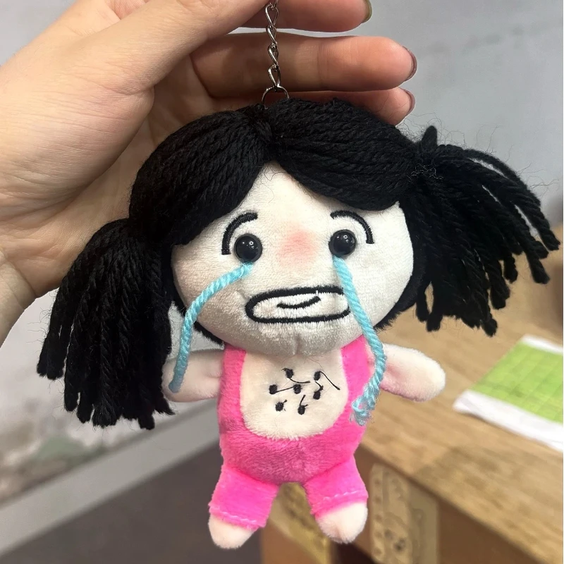 キュートで面白い泣き顔の女の子戦士ペンダント、クリエイティブで面白い人形バックパックペンダントキーホルダー、パーソナライズされたギフト