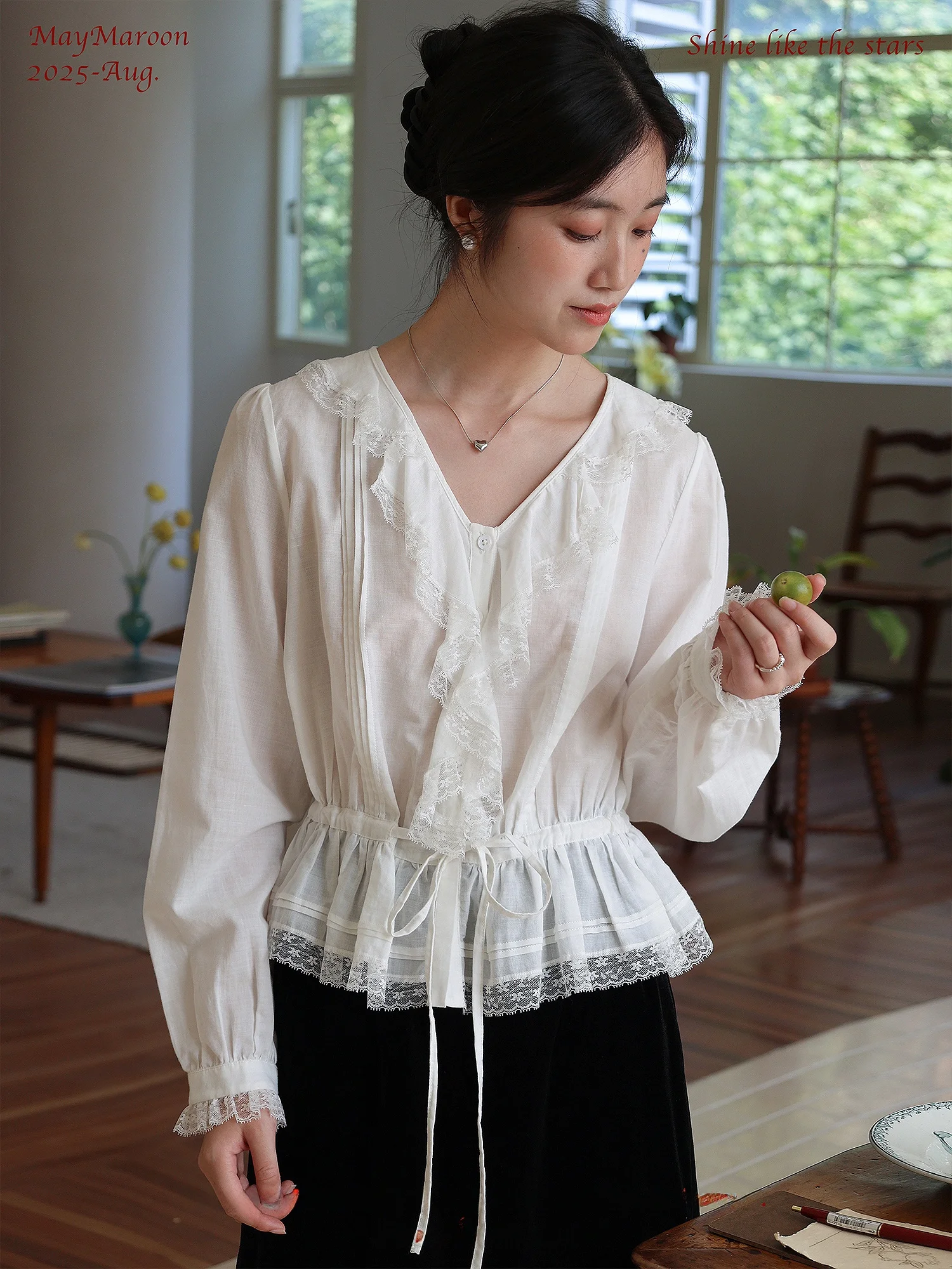 

Женская хлопково-льняная блузка с V-образным вырезом и длинным рукавом, цвета бордового вина, с кружевным воротником в стиле ретро, белая, осенняя, в корейском стиле.