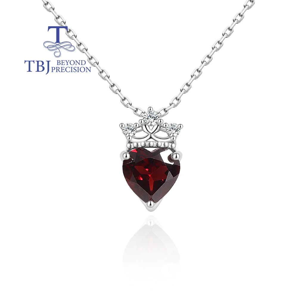 

Crown design 925 Sterling silver women's necklace nautral heart 8.00mm garnet pendant Elegant fine jewelry for engagement gifts