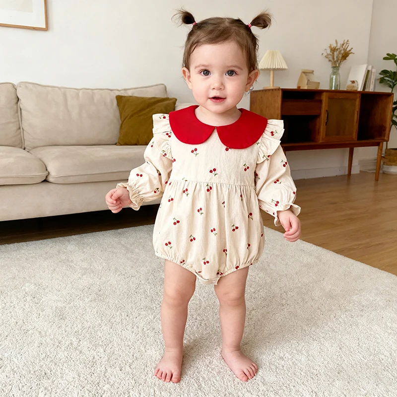 جديد ربيع 2026 بدلة قفز للفتيات حديثي الولادة بأكمام طويلة من القطن مطبوع عليها الكرز على الطراز الكوري 0-24 متر ملابس أطفال #2