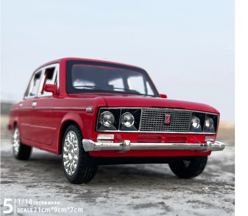 

1/18 New Arrival Special Price Diecast Metal Russian Classic Vintage Car Model Ornamental Toy Toys For Children
