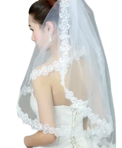 Voile de mariage avec bord en dentelle et peigne, une couche, longueur courte, ivoire ou blanc