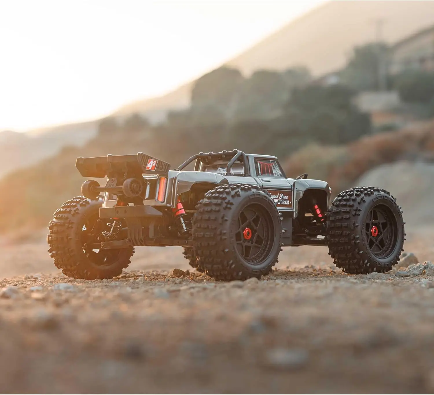 Rc Truck Outcast 4X…