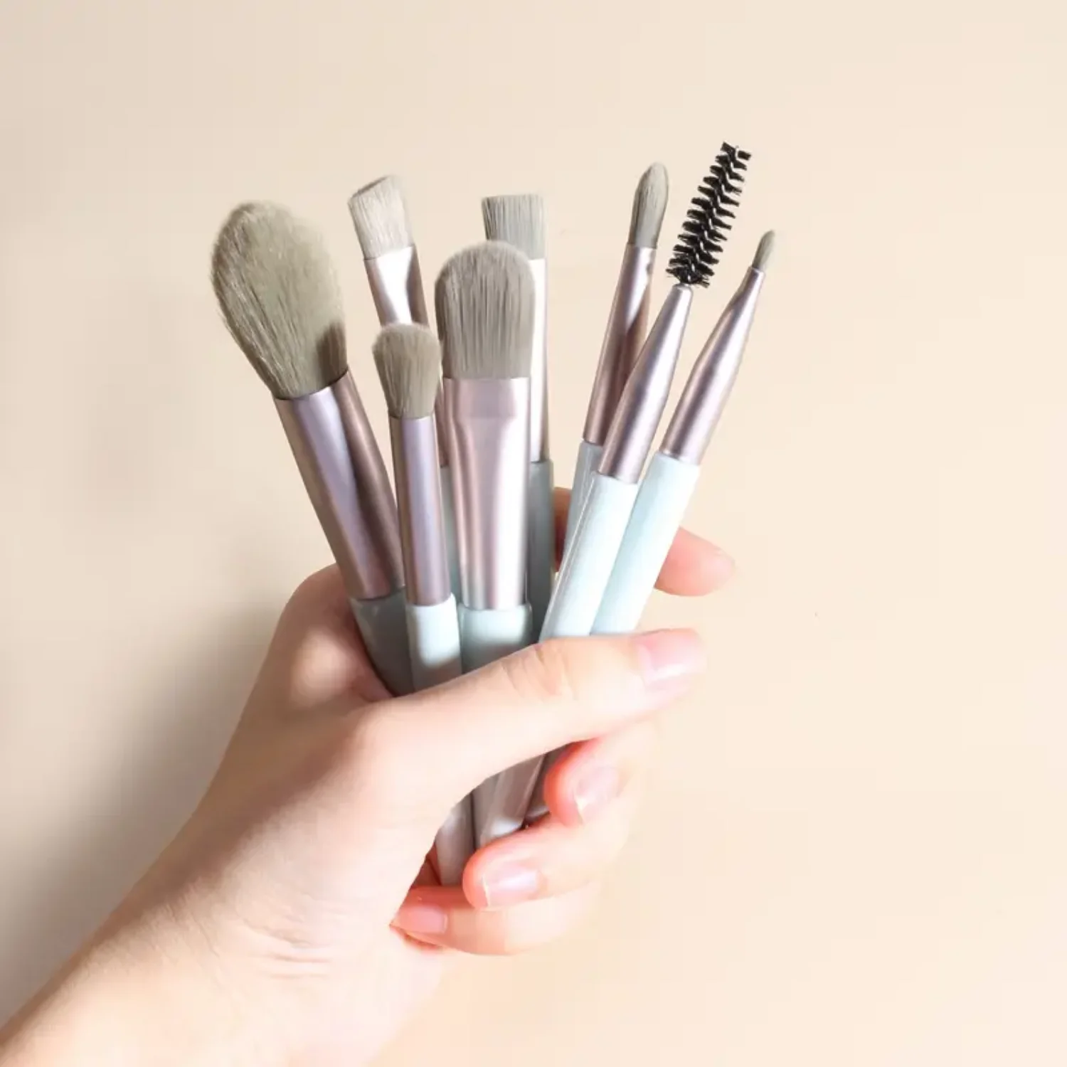 Soft Powder Eyeshadow Brush Set - 8 Makeup Brushes for Daily Makeup - Grey Makeup Brush Set for Girls