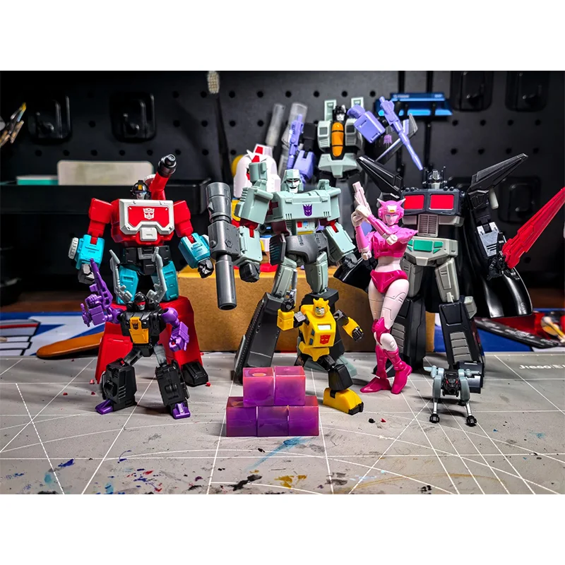 AULDEY AAE Transformers Blind Box, bewegliche Figur, detaillierte Farbe, Kinderspielzeug/Nostalgie, kompatibles Zubehör, Neuankömmlingsangebot