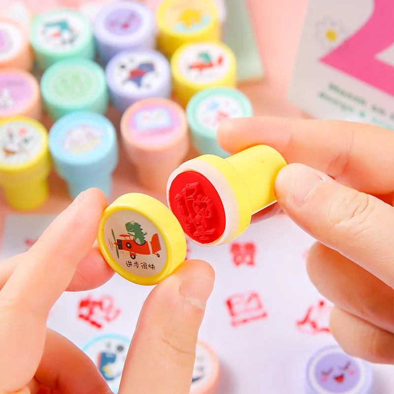 20 قطعة طوابع متنوعة للأطفال طوابع الحبر الذاتي الاطفال لعبة الحيوان ديناصور زهرة ختم سكرابوكينغ دهان داي ألبوم صور ديكور ﻿