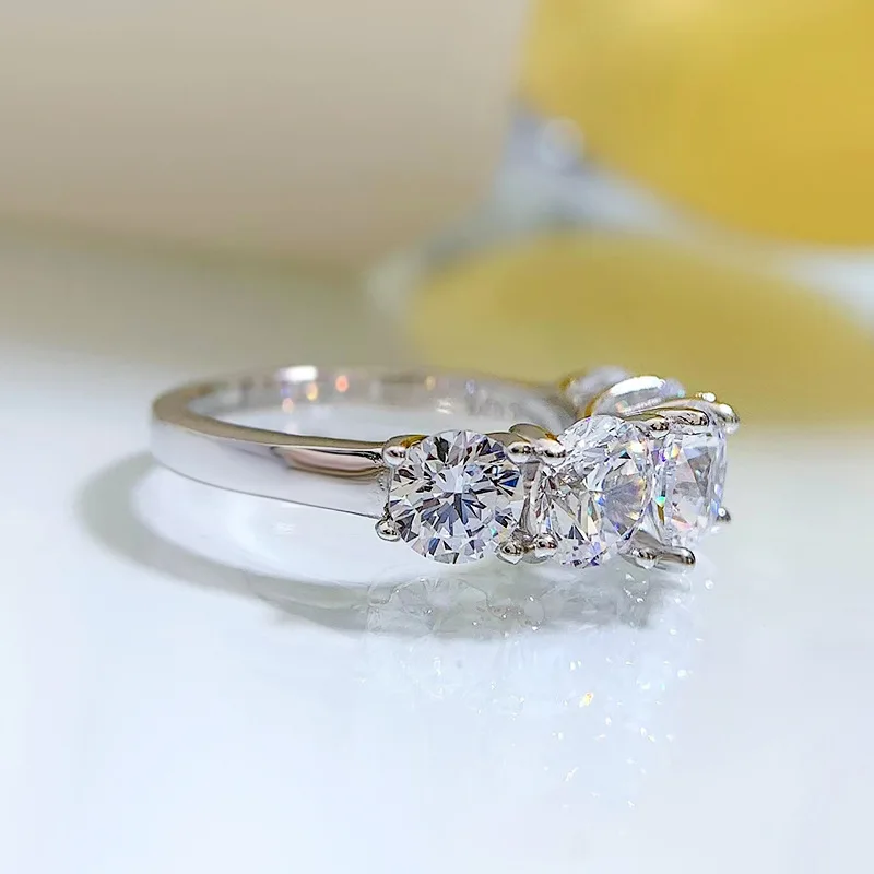OXTAO Funkelnder 5-Steine-Moissanit-Diamantring für Damen, 14 Karat Gold gefüllt, Ehering, Fingerringe, Schmuck, Paar, zertifiziert – Detail 7