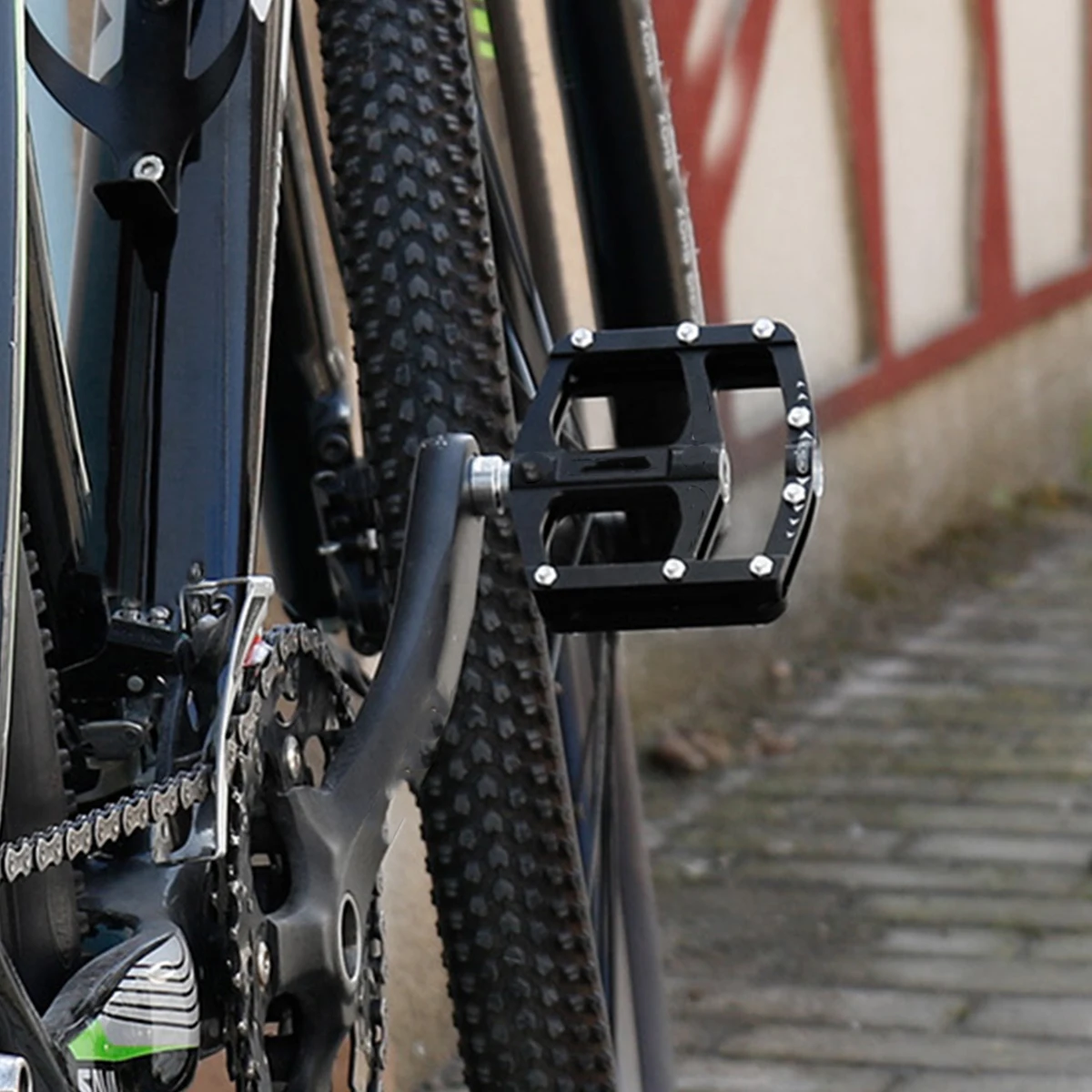 

1Pair Aluminum Alloy Mountain Bike Pedal Non-Slip Flat Platform Outdoor Cycling Pedal Waterproof Sealed Bearings Efficient