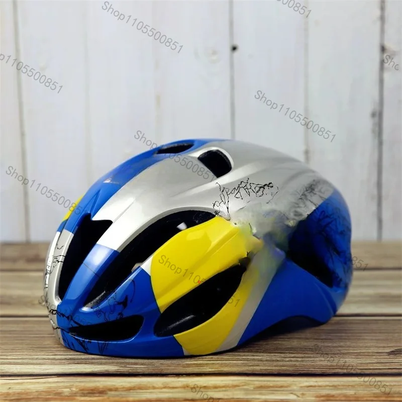 Mountain bike pneumatic helmet, road windproof ultra light and high-end men's helmet protective equipment