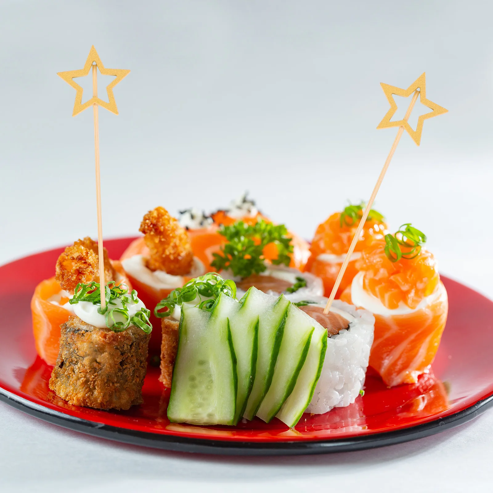 

100pcs Wooden Fruit Picks Bamboo Cocktail Toothpicks for S wiches Fruits Cheese Cakes Party Snack Sticks