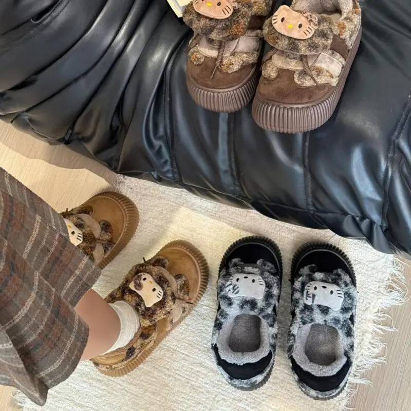 أنيمي الكرتون صورة المرأة أحذية رياضية 2025 جديد الخريف والشتاء الدافئة حذاء كاجوال مريح Kawaii الفتيات المخملية أحذية قطنية