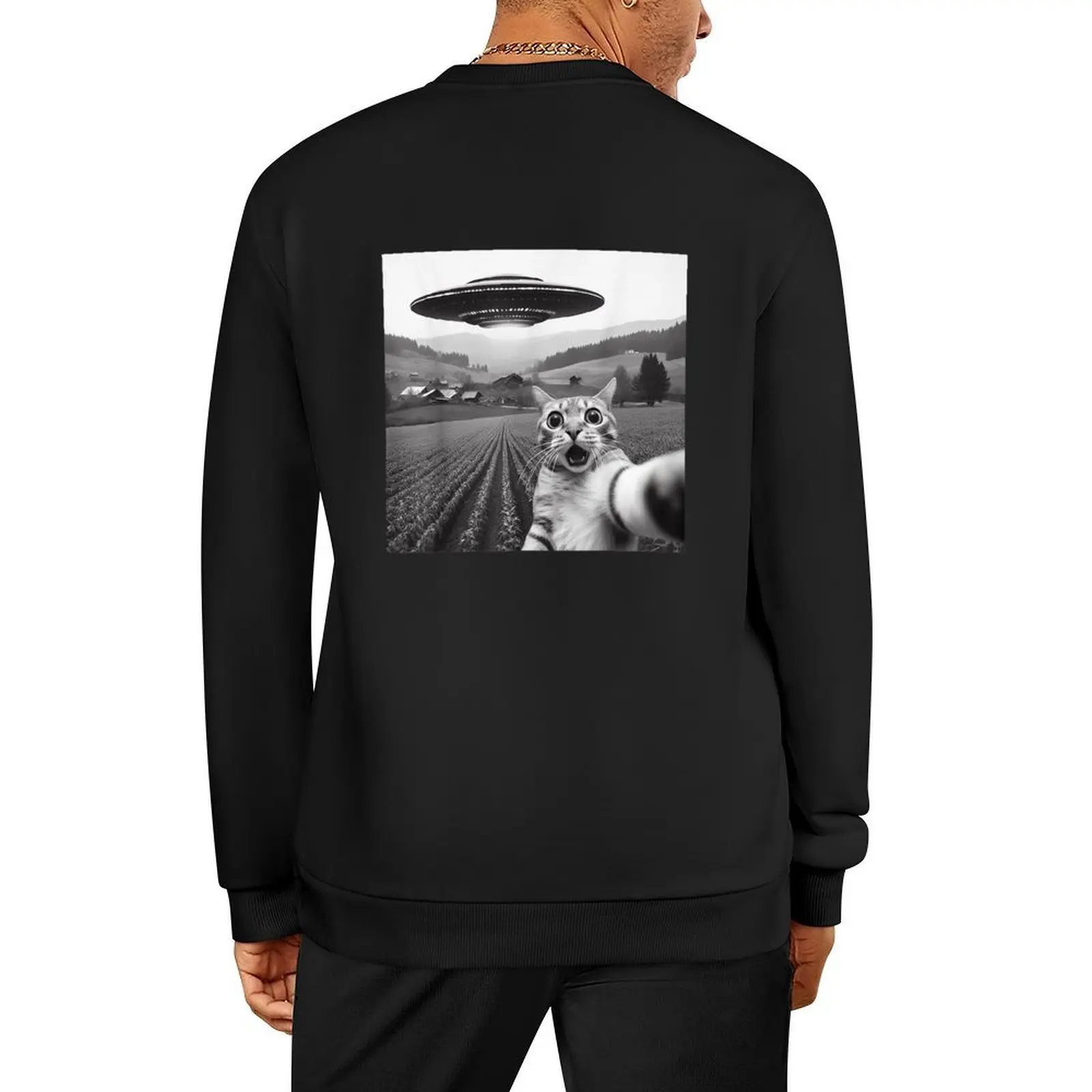 

Cat Selfie With Alien UFO Funny Cat Gifts For Men Women Pullover autumn men's coat oversize sweatshirt