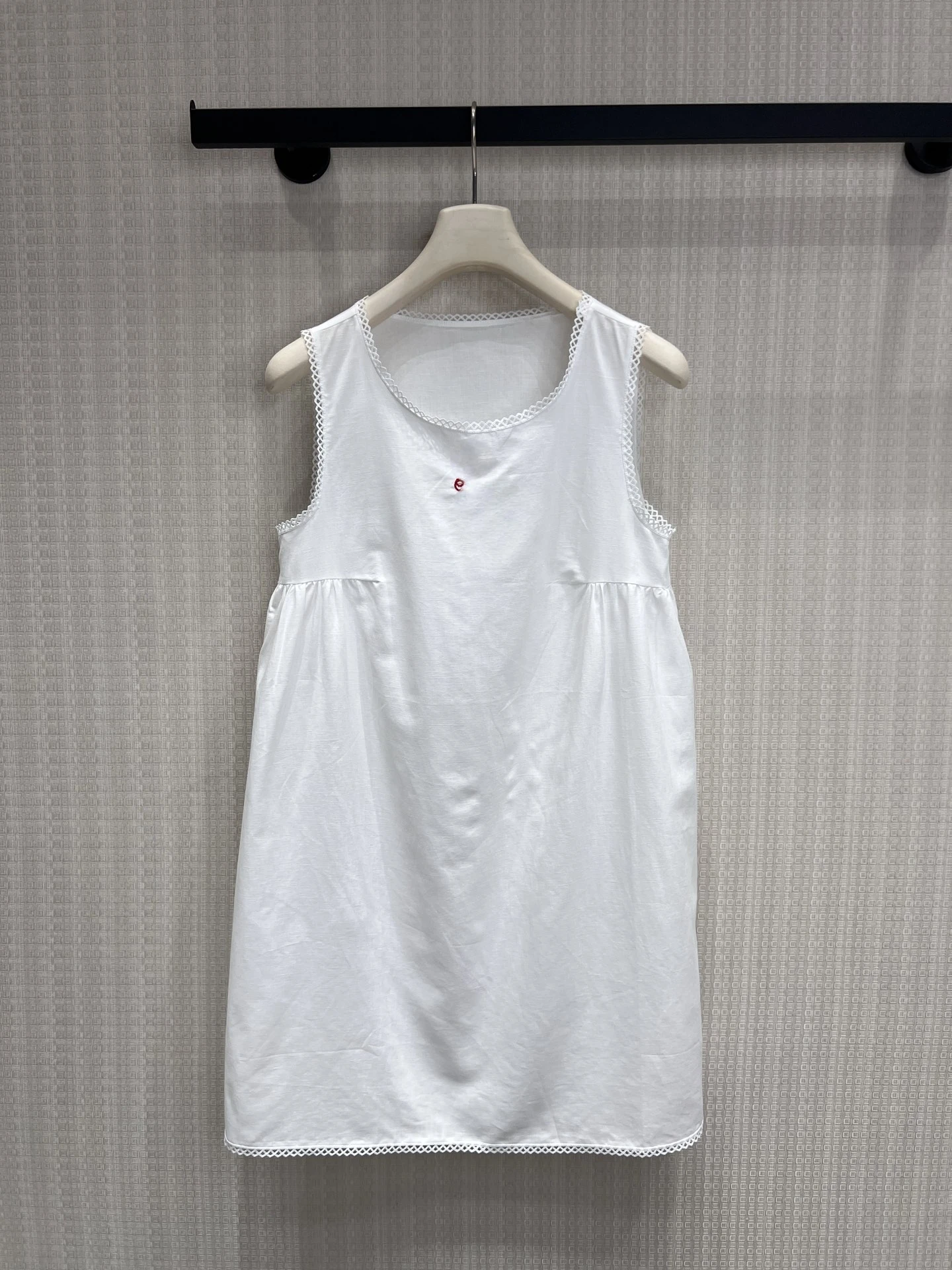 

Casual Cotton Embroidered Letter Vest Dress Girls Sweet Doll Skirt Loose Fit round Neck No Sleeve Summer Cake Skirt Style
