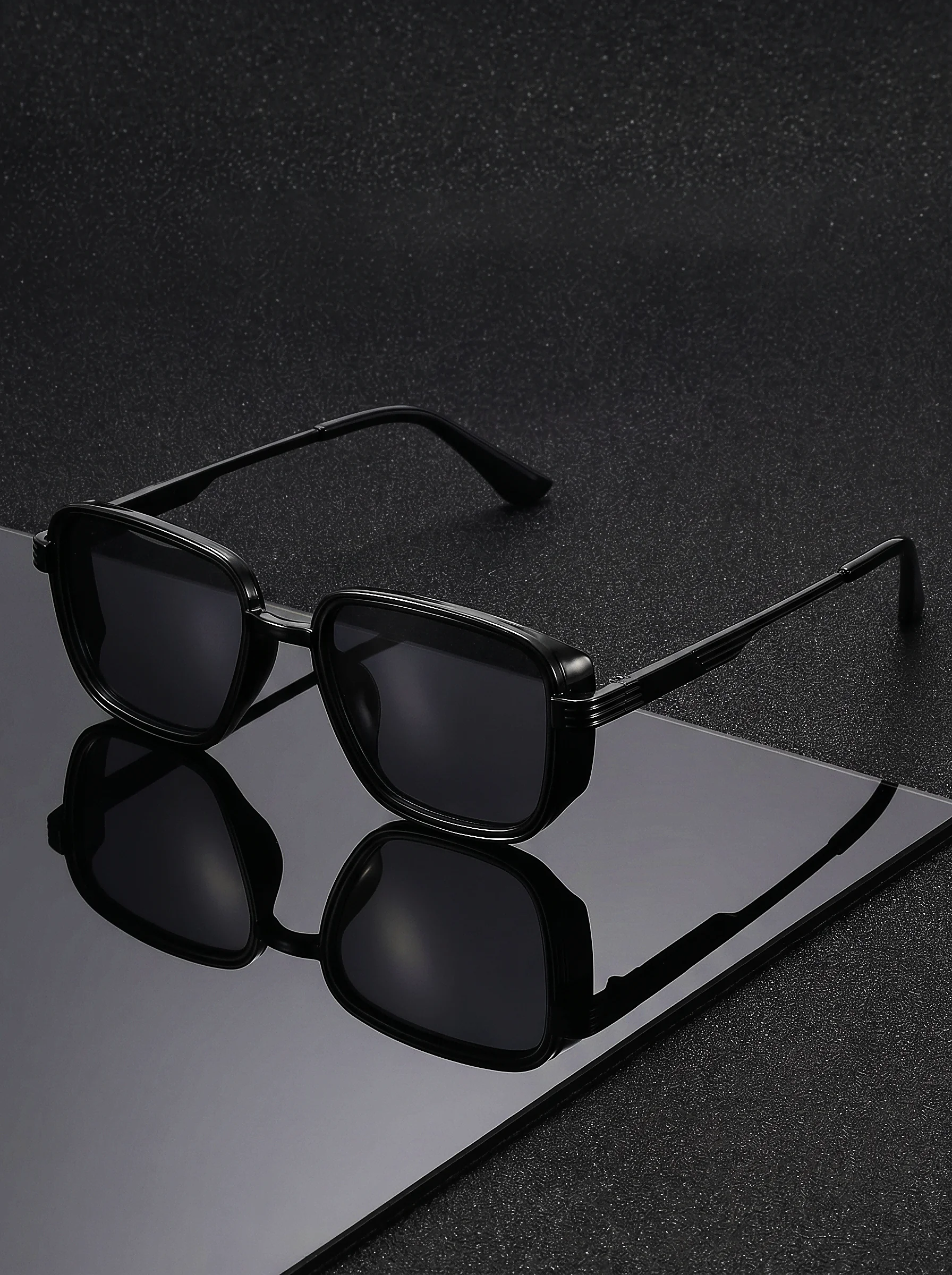 VIOLA MAG Retro Square Sunglasses Unisex, Vintage Sunglasses, Fashionable Oversized Sunglasses with Free Storage Case image 5