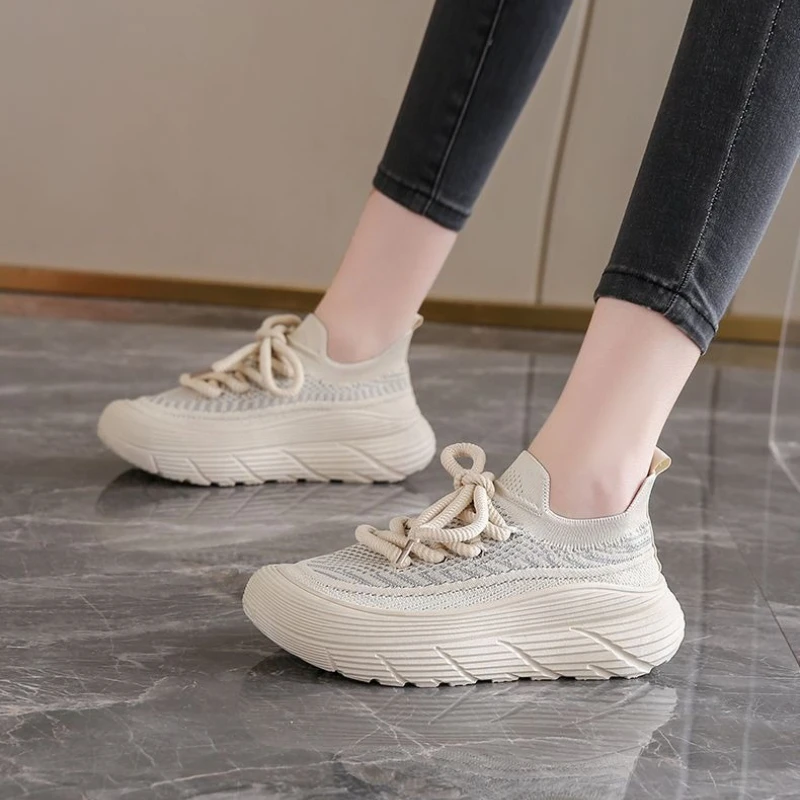 Black Women's Soft Sole Non-Slip Kitchen Restaurant Work Shoes Summer Breathable Lightweight Comfort Sneakers