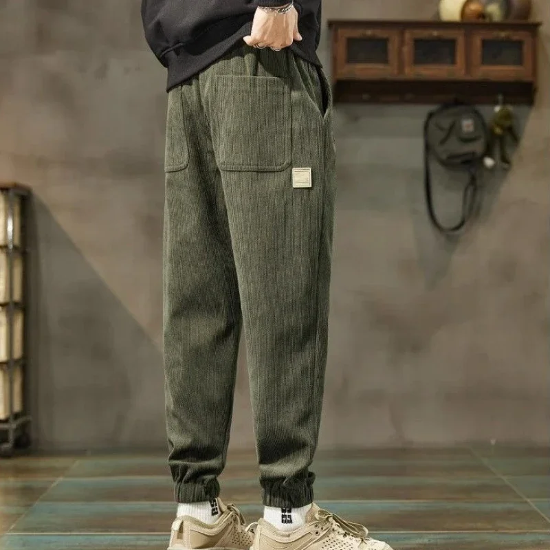 Pantaloni della tuta da uomo con tasche Pantaloni di velluto a coste per giovani studenti Pantaloni sportivi da uomo eleganti Y2k coreani casual di alta qualità