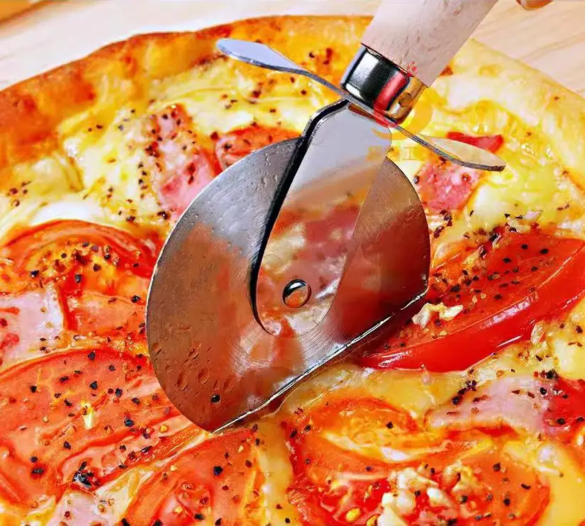 100pcs Stainless Steel Round Pizza Cutter With Wooden Handle Pizza Cutter Pastry Dough Kitchen Baking Tools Wholesale ni06