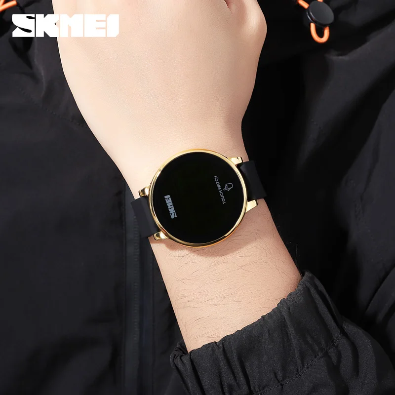 Skmei นาฬิกากีฬาแฟชั่นสำหรับผู้ชายนาฬิกาข้อมือดิจิตอลหน้าจอสัมผัส LED ทหารอิเล็กทรอนิกส์นาฬิกากันน้ำ