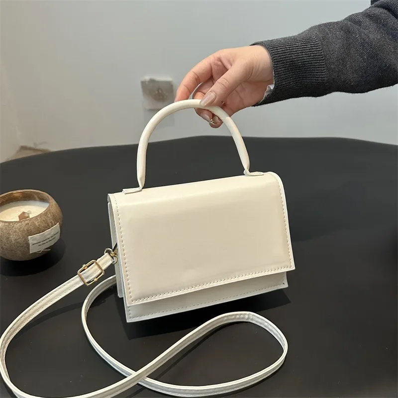 Street casual solid color shoulder bag fashionable simple casual high-end texture messenger small square bag