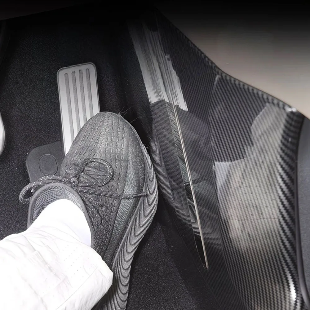 Car Anti-Kick Panel For ZEEKR 8X 2026-2027 Center Console Lower Left Right Side Carbon Fiber Texture Scratch Protection
