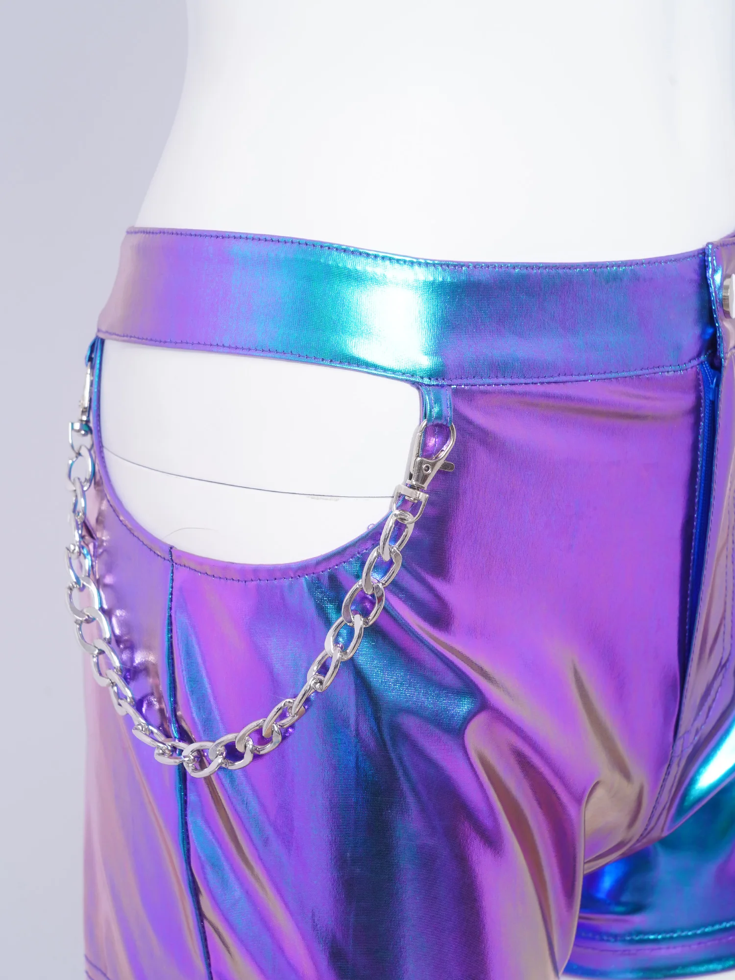 Celana Pendek Dansa Jazz Metalik Mengkilap untuk Wanita, Streetwear dengan Desain Sisi Berlubang, Dekorasi Rantai Pinggang, Pakaian Tari Panggung Jazz