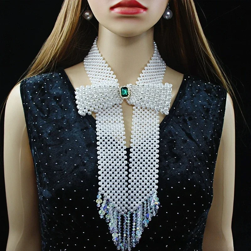 Luxury fashion all hand woven pearl fringe rhinestone necklace Unique design butterfly bow tie embellished body chain women