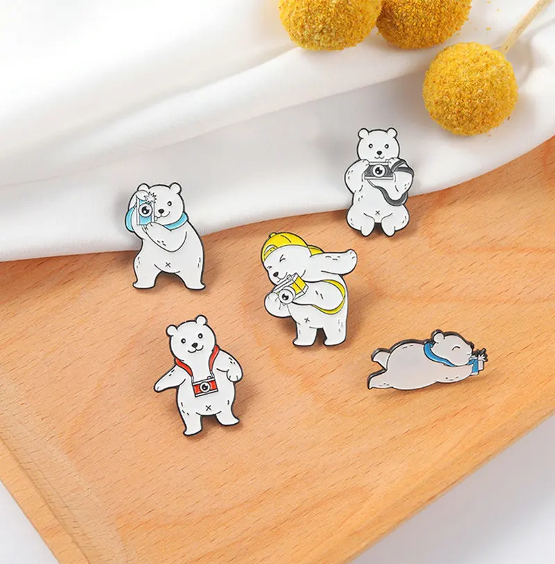 Animal Photography Enamel Pins Custom White Bear Taking Pictures Brooches Lapel Shirt Bag Badge Cartoon Jewelry Gift for Friends