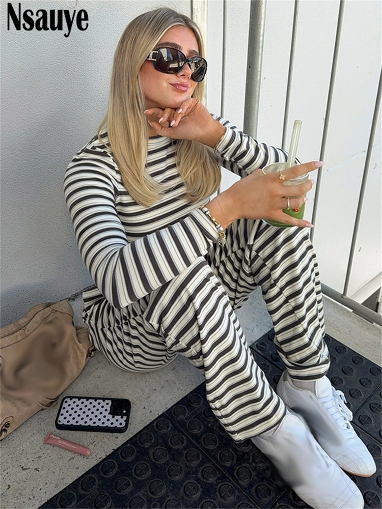 Nsauye 여성 기본 패션 긴 소매 캐주얼 Y2K 스트라이프 티셔츠 탑 + 하이 웨이스트 라운지웨어 팬츠 트랙수트 2 피스 세트 2025