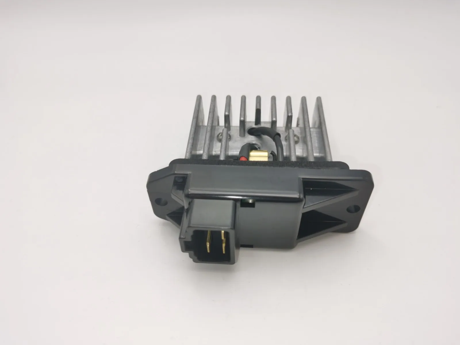 

Hair Dryer Motor Resistor for Volvo S40 2000 - 2004 Oem: 30864189
