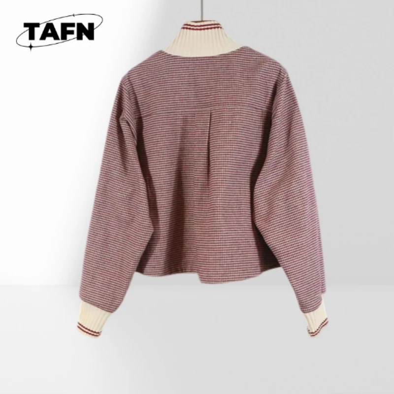 タートルネックファッションシンプルな配色快適で美しいレトロスタイルカシミヤカーディガンカジュアルな外出のための暖かさAD2810