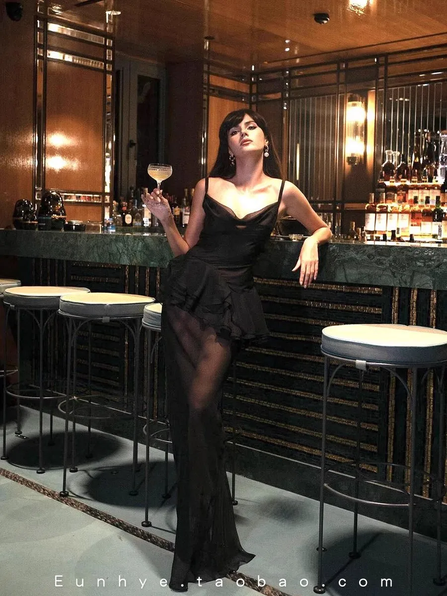 Damen-Luxus-Designer-Kleider für formelle Anlässe, Spaghettiträger, Rüschen, Geburtstagskleid für Frauen, 2022, sexy, figurbetont, solide Ballkleider