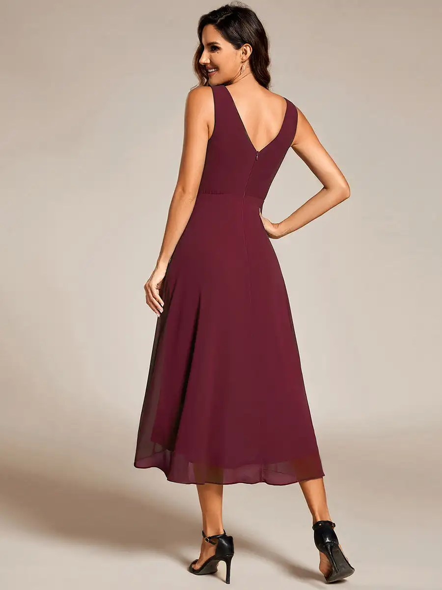 Elegant Evening Dresses Chic V-Neck Pleated Sleeveless High-Low Midi Length 2024 Ever Pretty of Burgundy Wedding Guest Dress