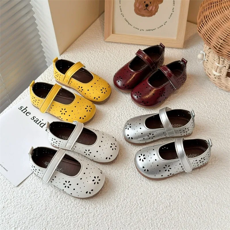 

Кожаная обувь для девочек, весна-осень 2023, новые дышащие детские туфли принцессы с полыми отверстиями, простая модная детская обувь 21–30 лет