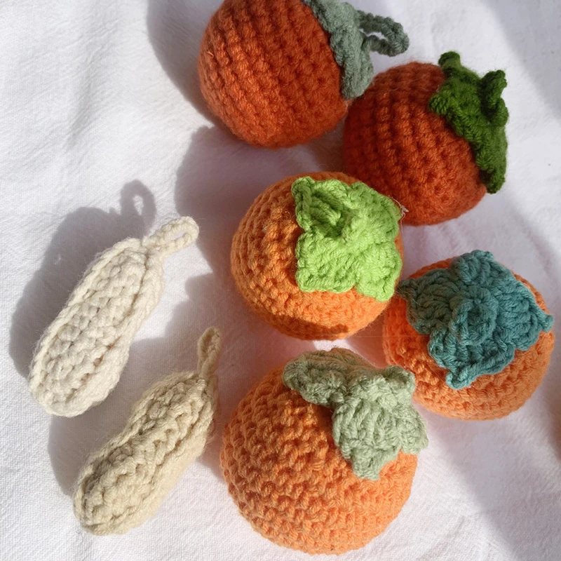 2PCS Handmade Crochet Fruit Ornament Accessories Hand Knitted Wool Flower Artificial Fruit and Vegetable DIY Keychains 괘선 을 짜다