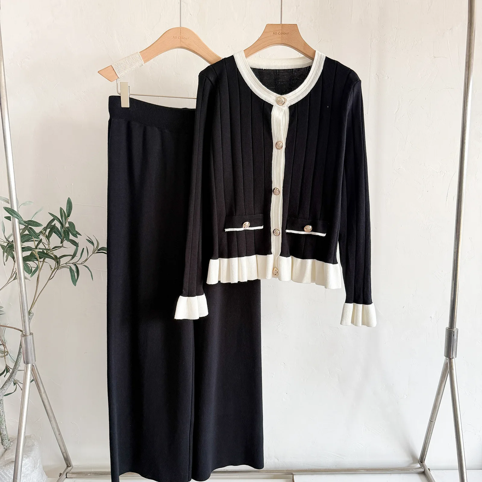 European Station Autumn And Winter Horn Long-sleeved Knitted Cardigan Suit Women's Fashion Wide-leg Pants Temperament Two-piece