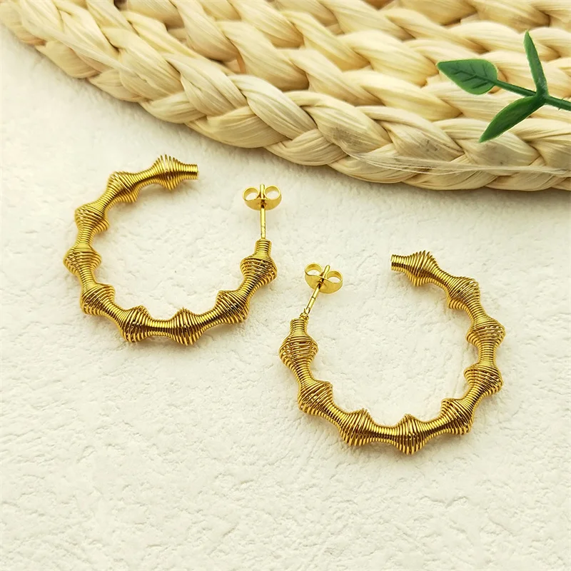 2024 Trend Circle Open Earrings for Women Girls Stainless Steel Gold Color Female Charm Studs Earring Jewelry acessoriosZZZ1096