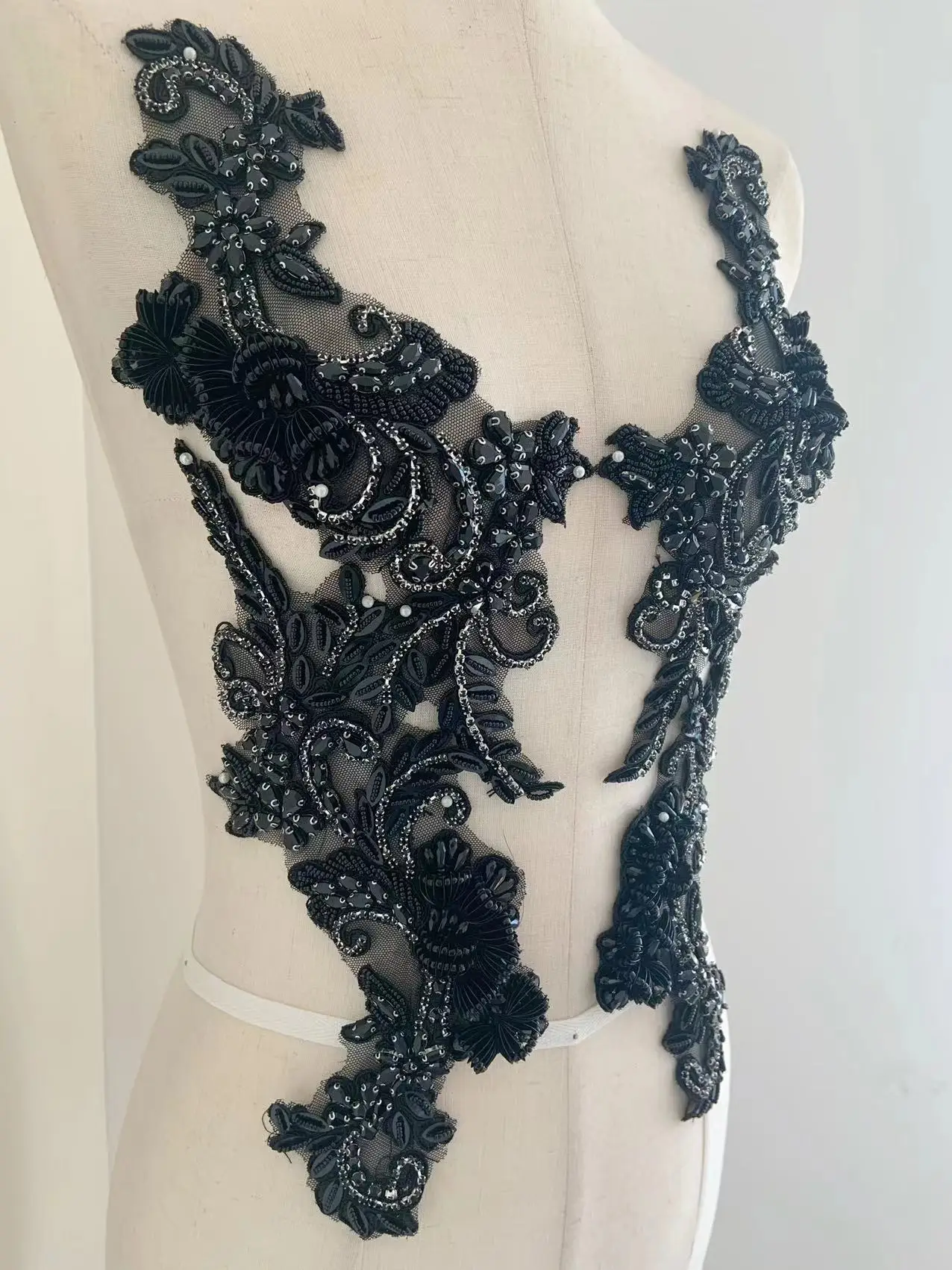 New Arrivel Black 3D Crystal Flower Beads Bodice Applique Patch for Red Ball Gown,Wedding Dress,White Bridal Decor,Haute Couture