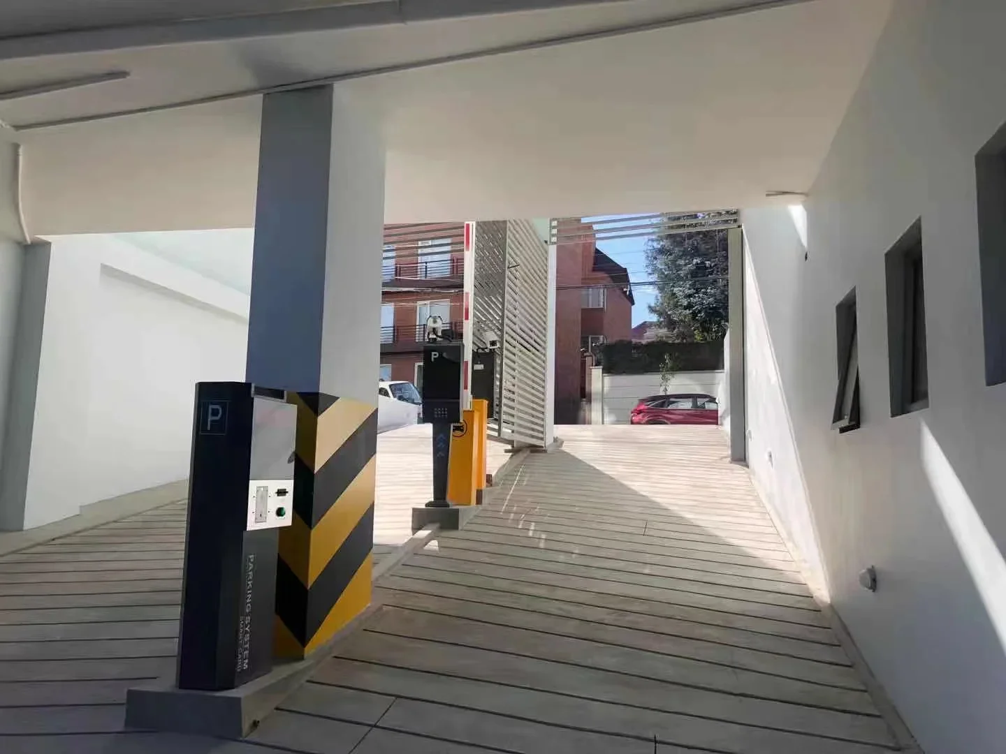 Factory Price Gate Barrier System Road Gate Automatic Electronic Car Parking Rfid Gate Barrier Parking Lot Car Park Barrier