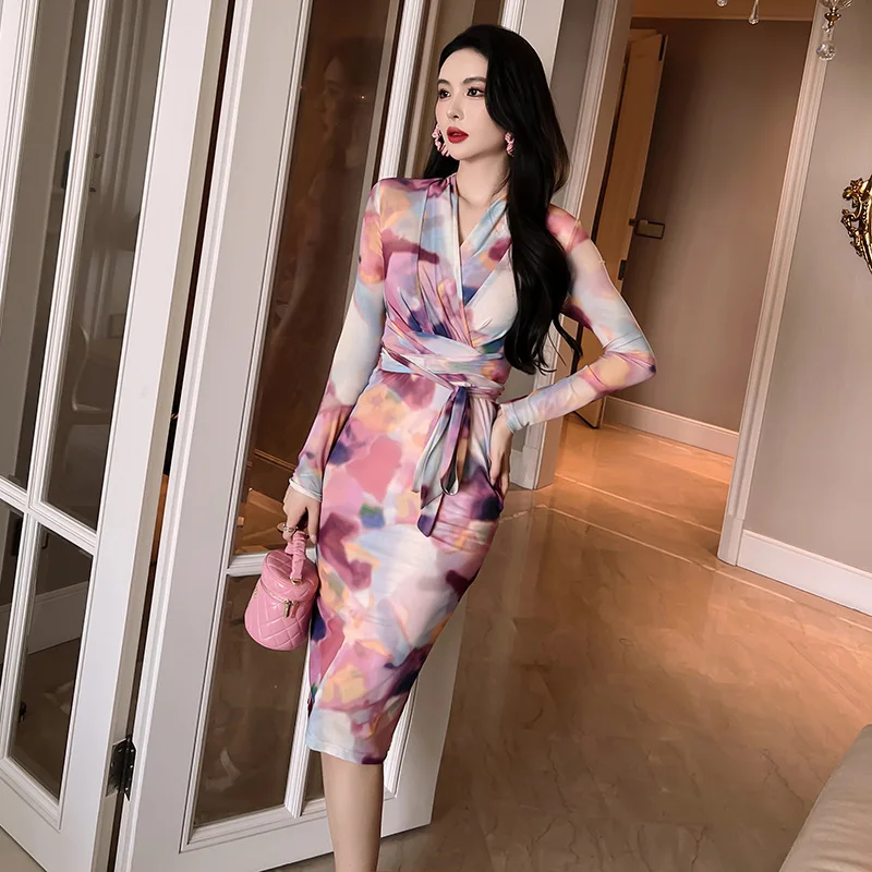 Outono novas roupas femininas cor francesa manchada rendas cintura envolta vestido quadril vestido de malha