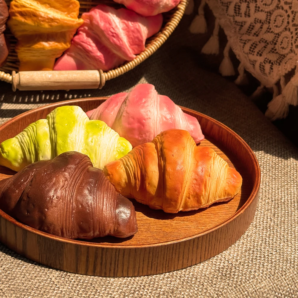 Artificial Bread Fake Croissant   Slow Rebound   Pinch Decompression   Vent Squeeze  Slow Rising  Decompress Food  1Pc