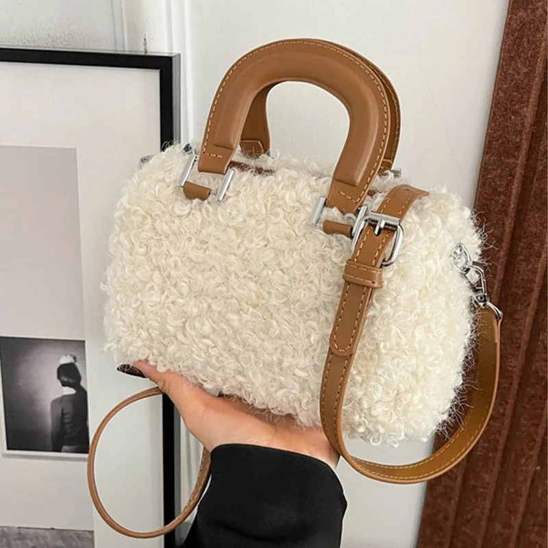 

Модная осенне-зимняя женская плюшевая сумка, новая корейская стильная модная повседневная многофункциональная простая сумка через плечо
