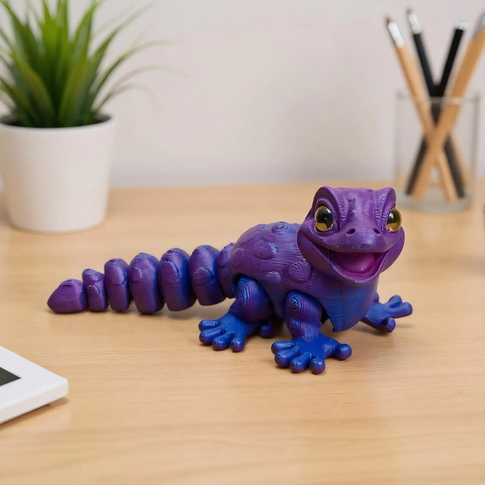 3D Printed Gecko Figurine Lizard Reptile Fidget Toy Statue for Kids Boys Girls Desk Decor Dorm Living Room Bedroom Office Gifts view 3