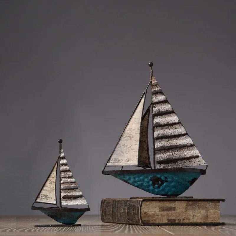 Creative Sailboat Model Figurines Resin Desktop Ornaments for Interior Living Room Office Iron Boat Sculpture Home Accessories