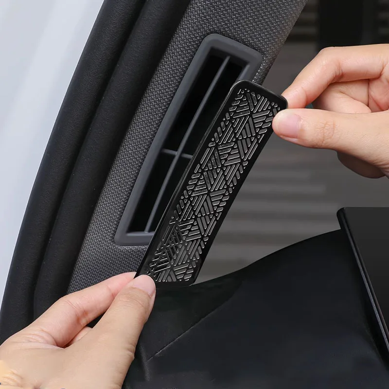 لسيارات BMW 5 Series i5 G60 G68 2024 باب السيارة عمود مكبر الصوت منفذ الصوت غطاء لوحة ملصق مائي ملصق معدني ملحقات داخلية